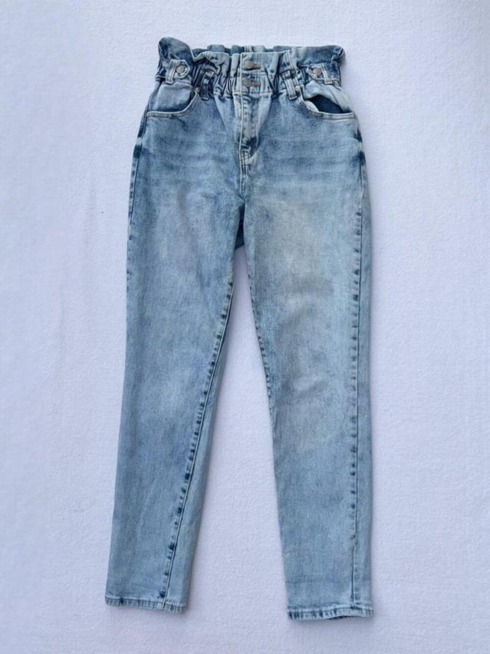 Almost Famous Acid Wash Paper Bag Waist Tapered Leg Jeans Sz M Casual Mom Jeans